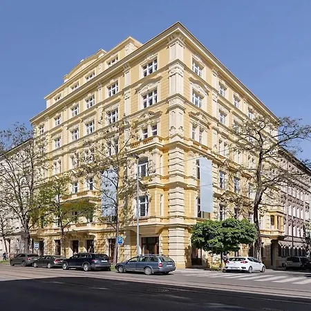 Apartment Moderni Korunni Prestige Blizko Centra *