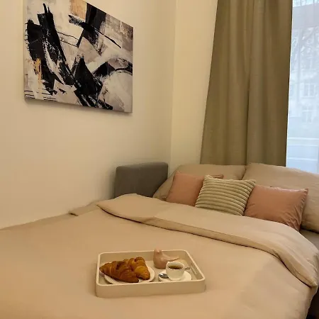 Apartment Moderni Korunni Prestige Blizko Centra *