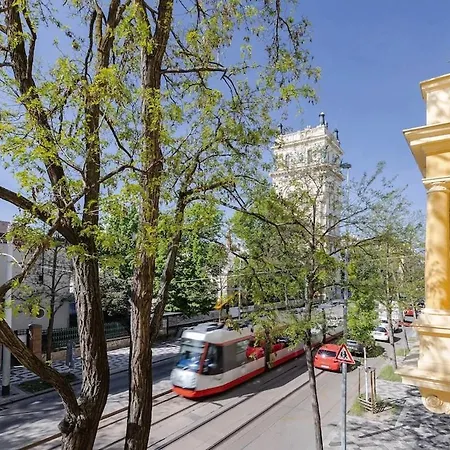 Moderni Korunni Prestige Blizko Centra *
